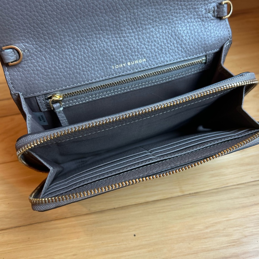 Tory Burch Leather McGraw Flat Wallet Crossbody Clutch - Picture 8 of 15